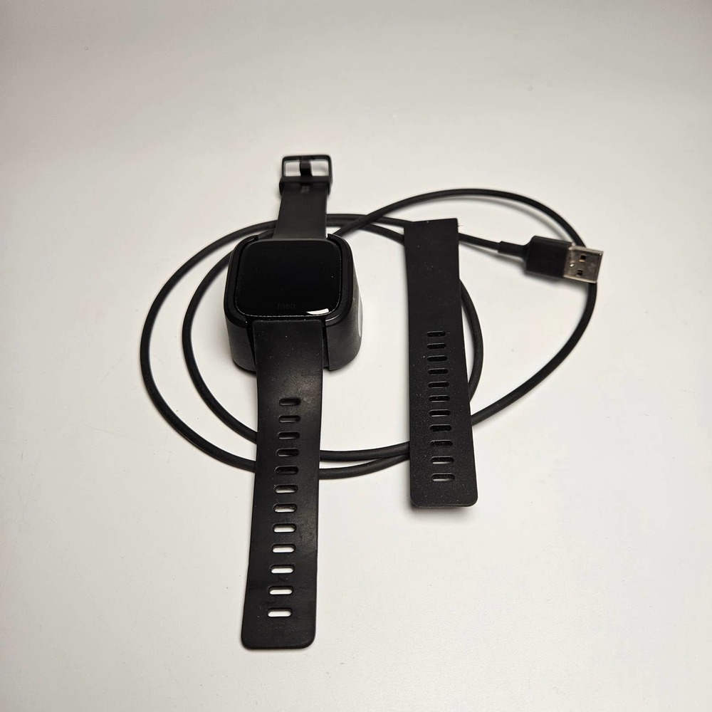 Fitbit Versa Original Smartwatch & Tracker, Size Adjustable